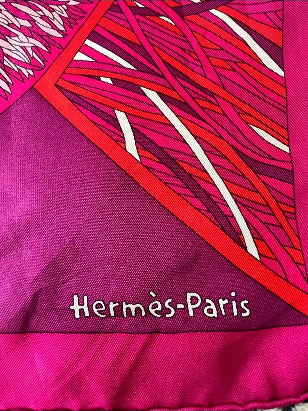 Hermès Pink and Red Silk Scarf with Abstract Stripe Motif
